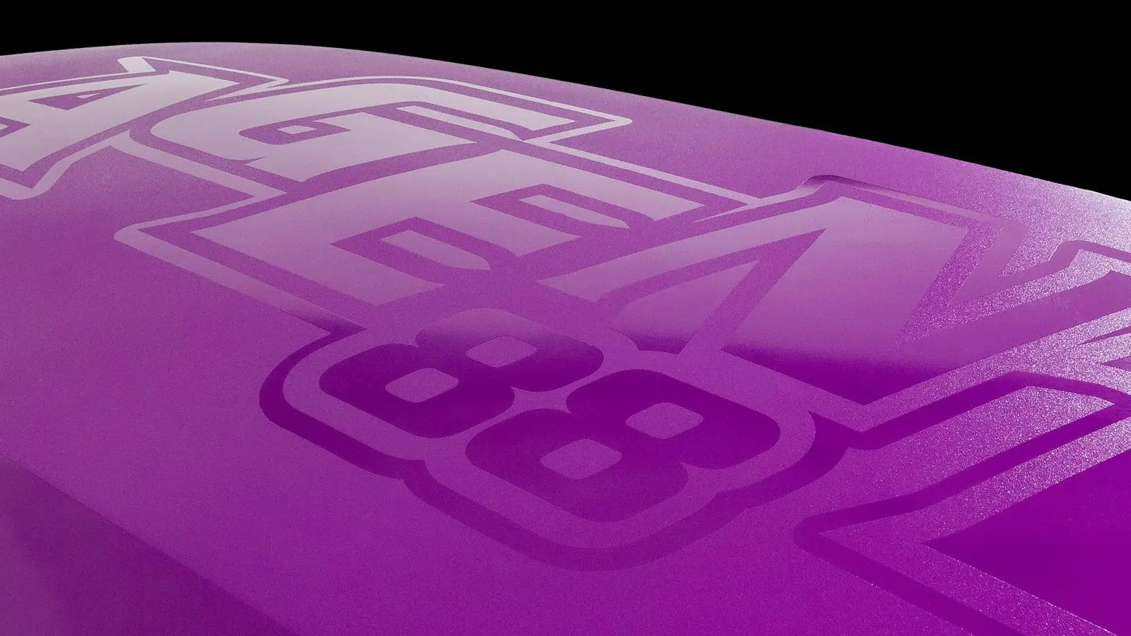 Picture of The underside of a silverbirch agent 88 in pink Silverbirch Agent 88 underside hull close up detail